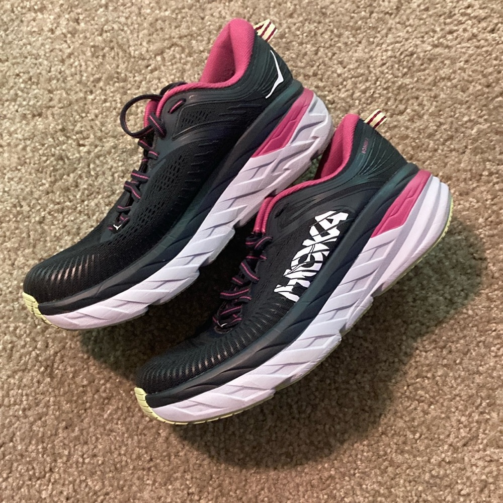 Hoka Women's Black and Pink Running Shoes W Bondi 7